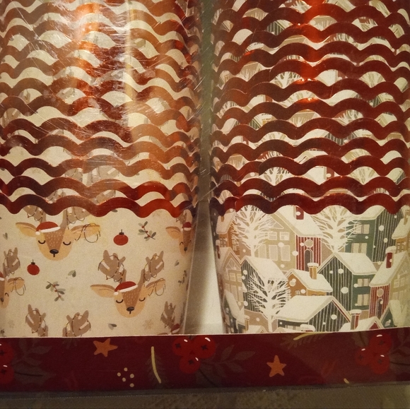 🆕 ktchn Printed Paper Party Cups, 75 Piece Set, Christmas - Picture 3 of 8